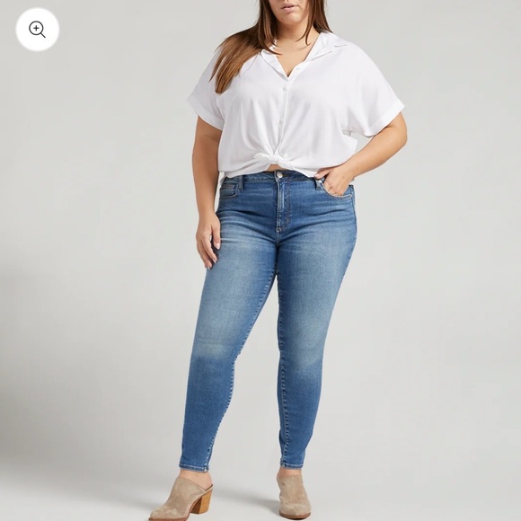 NWT JAG JEANS
Forever Stretch High Rise Jeans Plus Size in Indio Blue - Picture 3 of 16